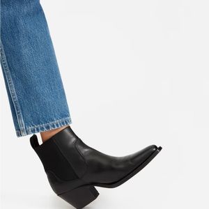Like New Everlane Western Boots in Black size 9